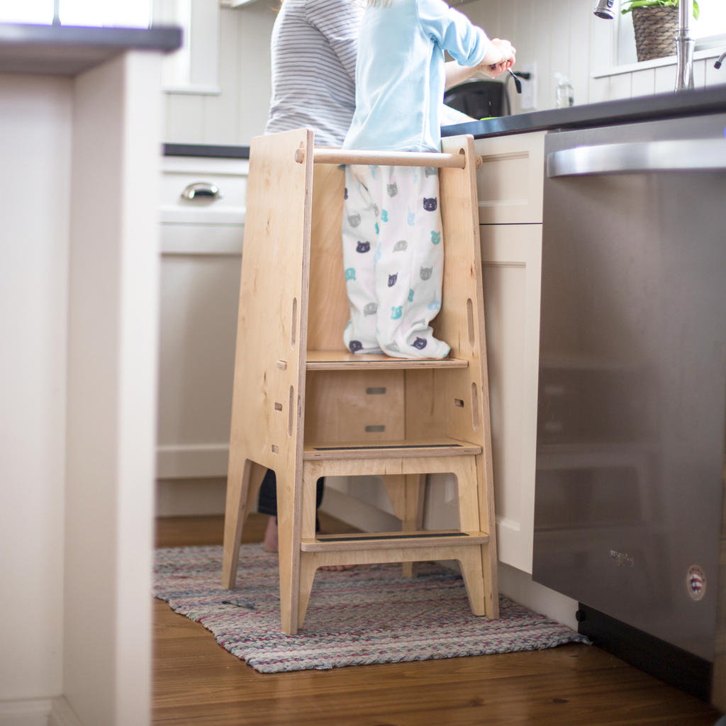 The Best Kitchen Helper Towers For Toddlers The Toddler Playbook